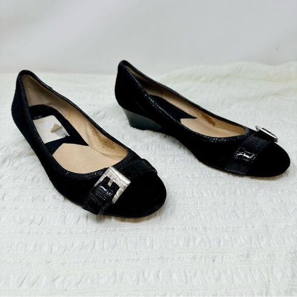 Michael Kors Suede Buckle Low Wedges- Size 9 - Picture 1 of 13